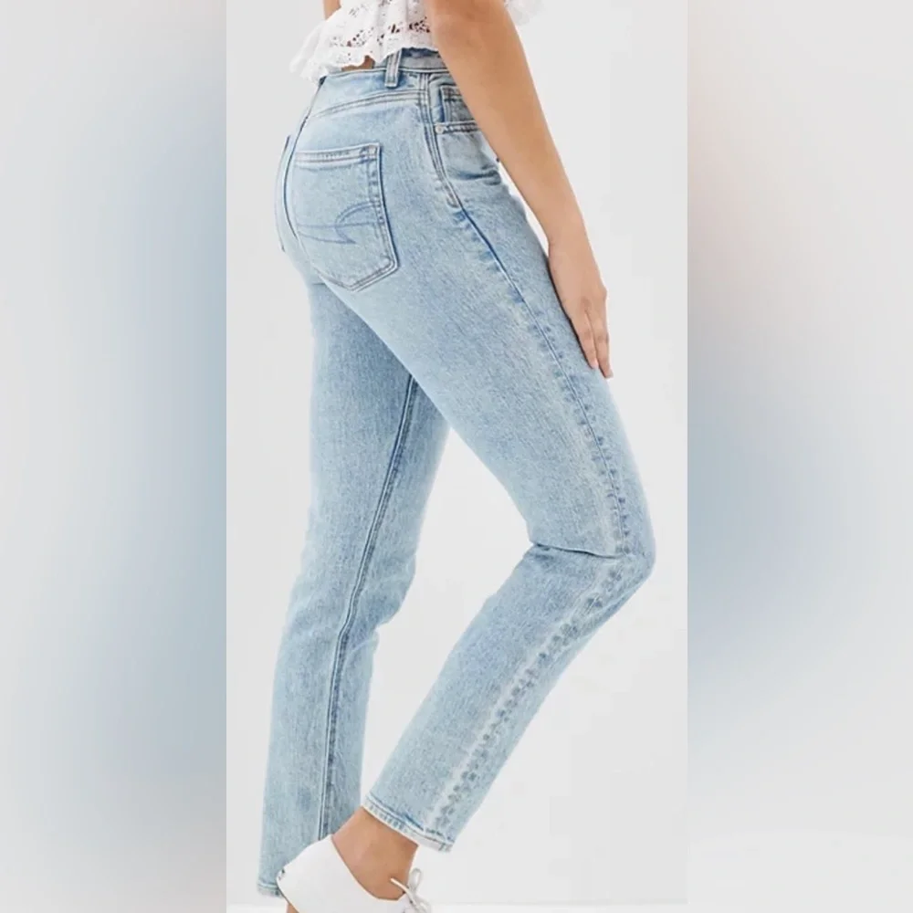 American Eagle Outfitters High-Rise Light Wash Jeans